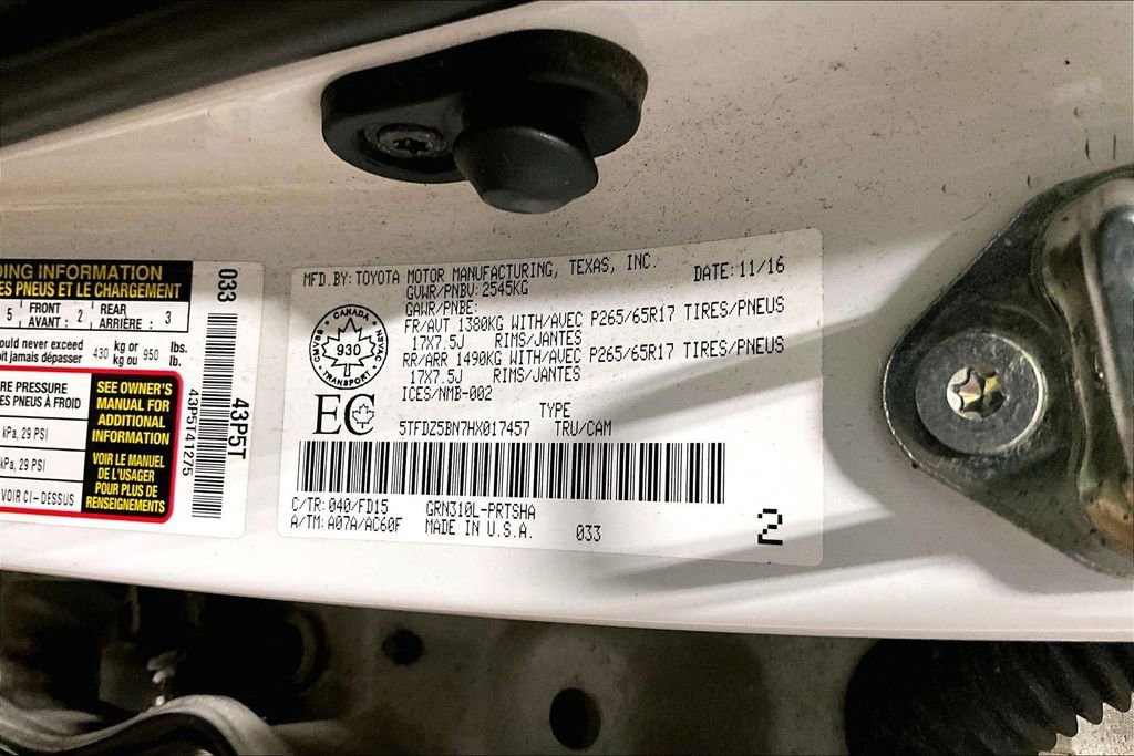 Used 2017 Toyota Tacoma SR5 image 20