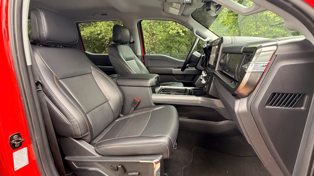 Used 2024 Ford F250 Lariat w/ Black Appearance Package AWD/4WD image 41