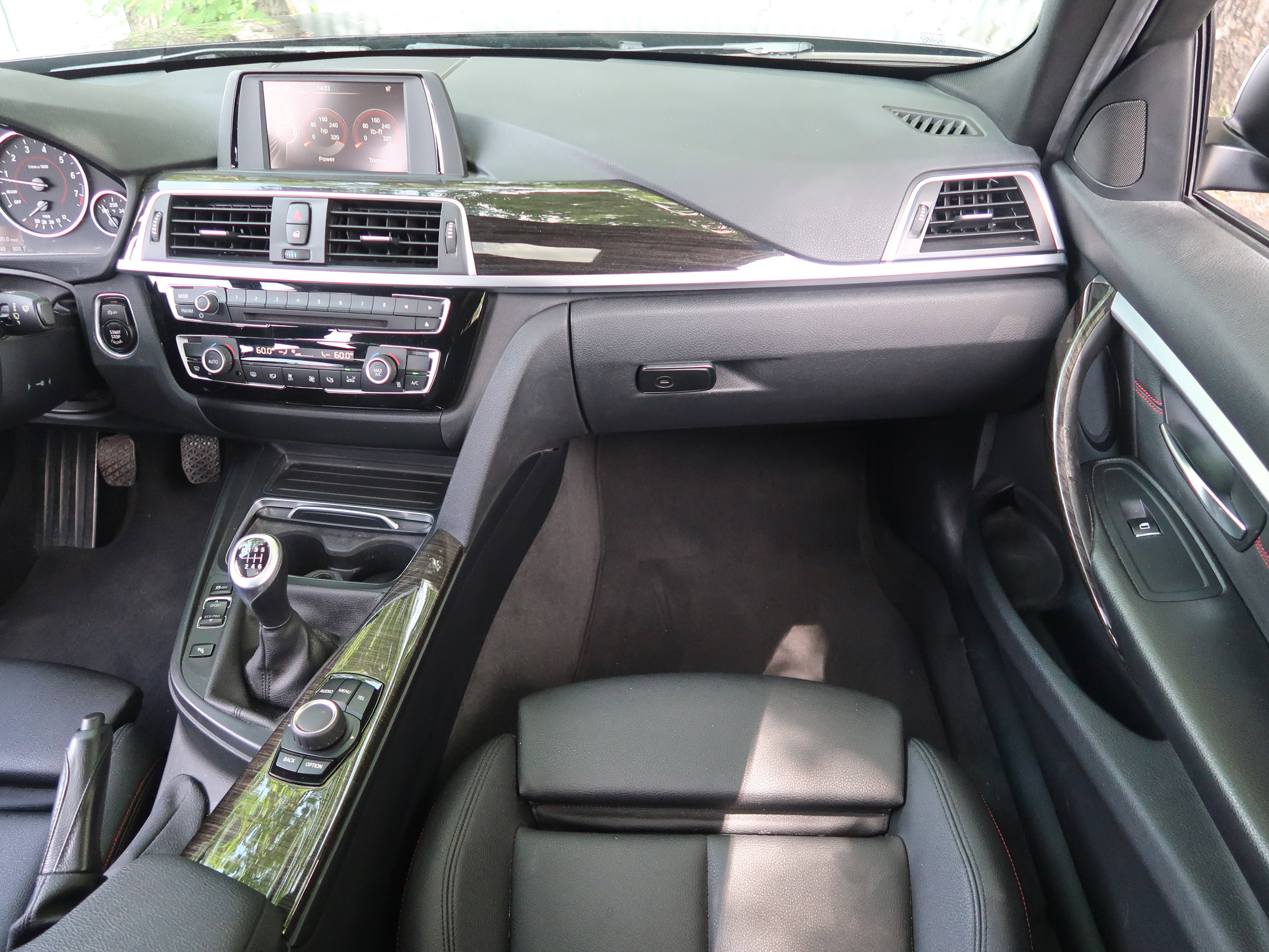 Used 2016 BMW 328i Sedan RWD image 15