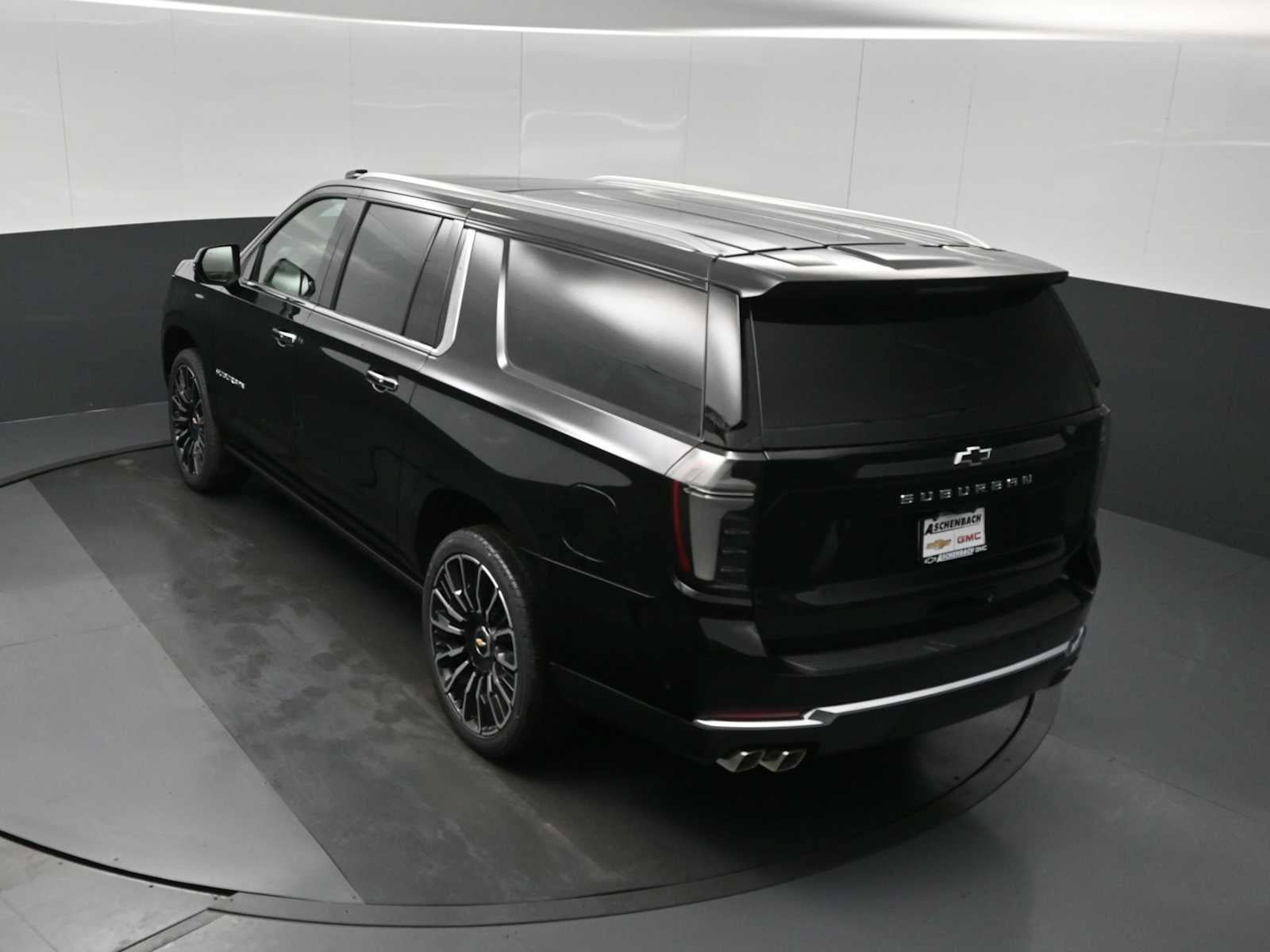 New 2026 Chevrolet Suburban High Country AWD/4WD image 15