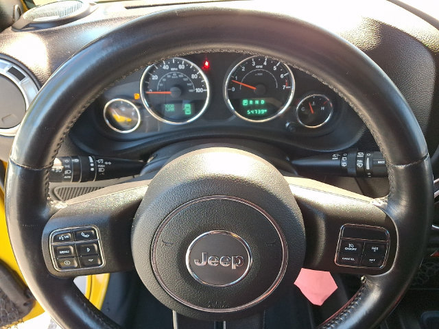 Used 2015 Jeep Wrangler Unlimited Sahara w/ Connectivity Group AWD/4WD image 4
