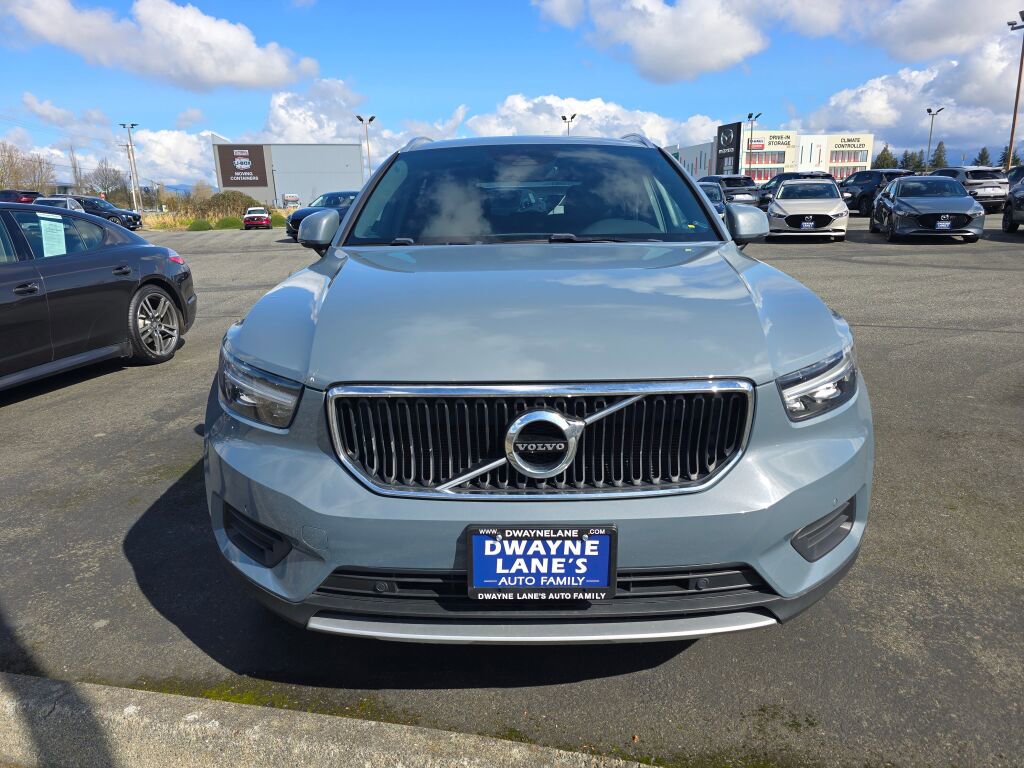 Used 2020 Volvo XC40 T5 Momentum w/ Protection Package image 2