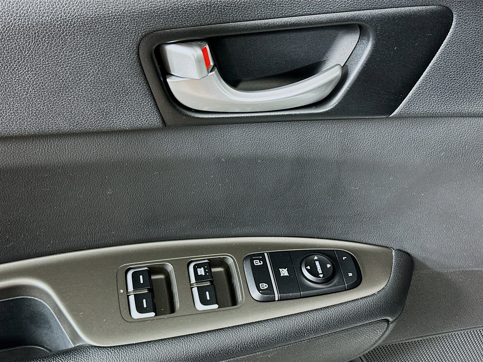 Used 2019 Kia Optima LX image 15