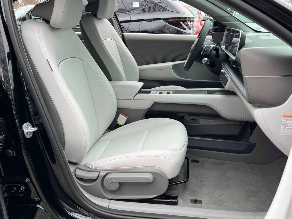 New 2025 Hyundai Ioniq 6 SEL image 21