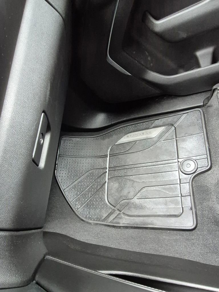 Used 2021 Chevrolet Tahoe LS image 16