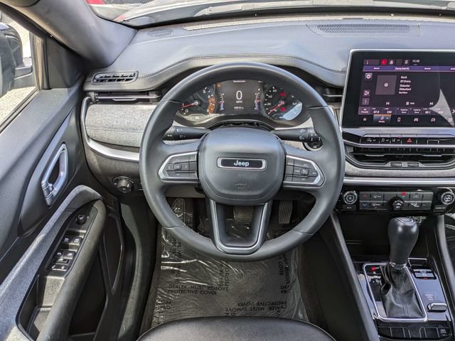 Used 2024 Jeep Compass Latitude w/ Altitude Special Edition AWD/4WD image 17