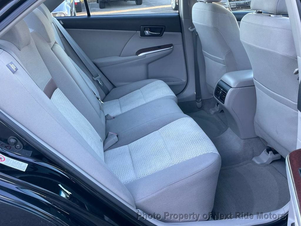 Used 2012 Toyota Camry XLE FWD image 9