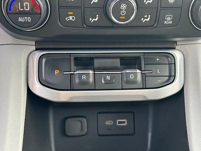 Used 2022 GMC Acadia SLE w/ Driver Convenience Package image 30