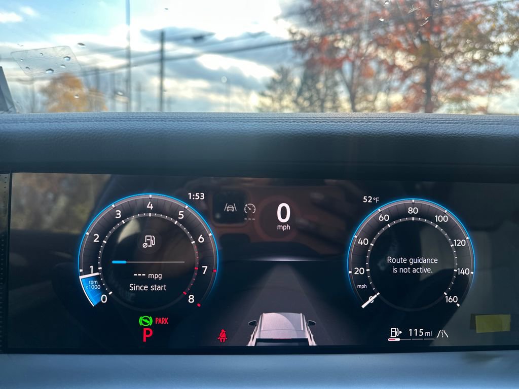 New 2025 Volkswagen Tiguan SE image 8