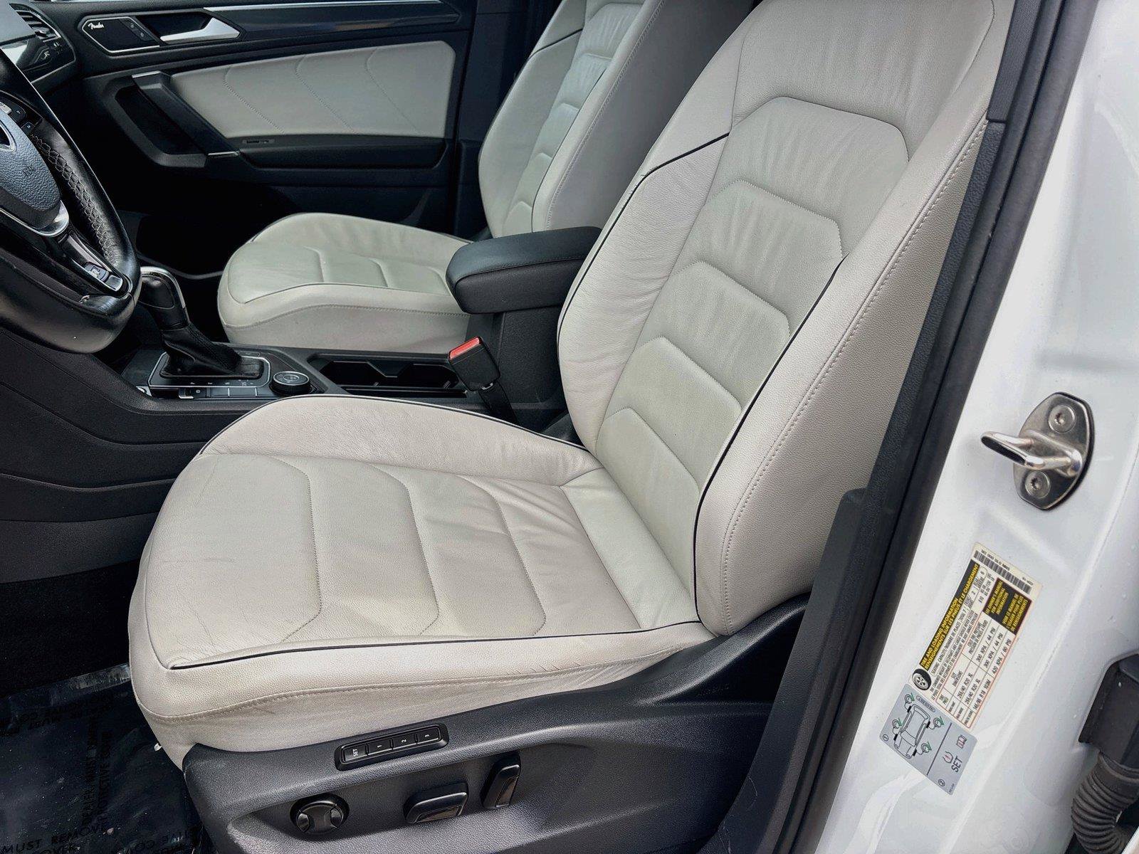 Used 2020 Volkswagen Tiguan SEL Premium R-Line w/ 3rd Row Seat Package AWD/4WD image 20