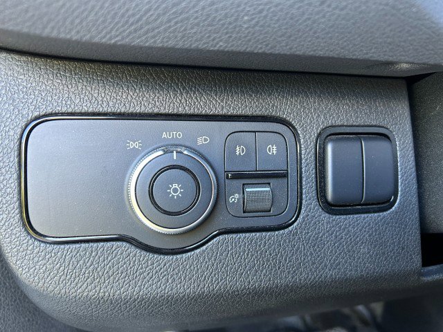 Used 2023 Mercedes-Benz Sprinter 3500 image 37