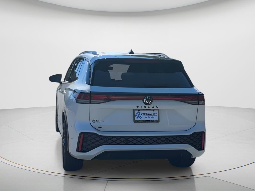 New 2026 Volkswagen Tiguan SE R-Line image 7