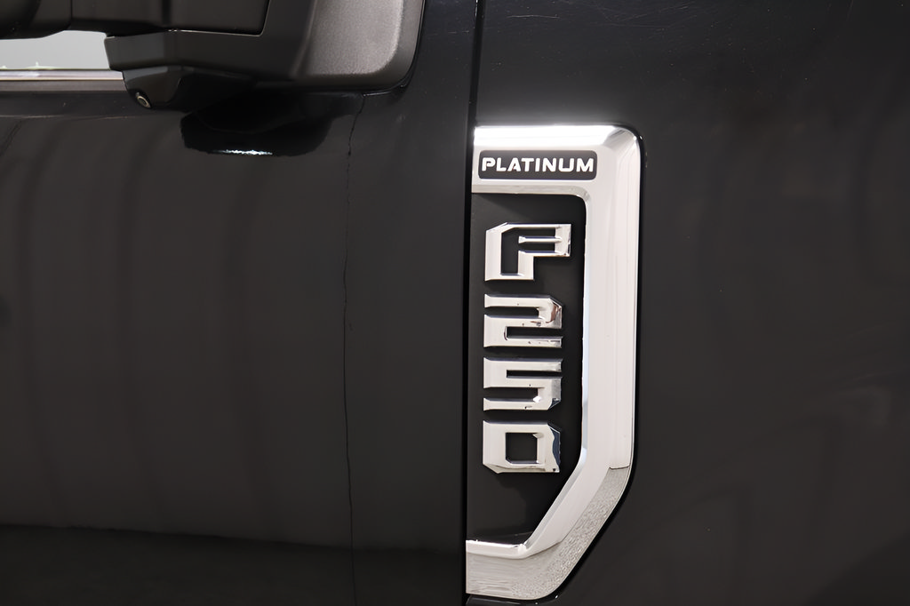 Used 2017 Ford F250 Platinum w/ Platinum Ultimate Package AWD/4WD image 36