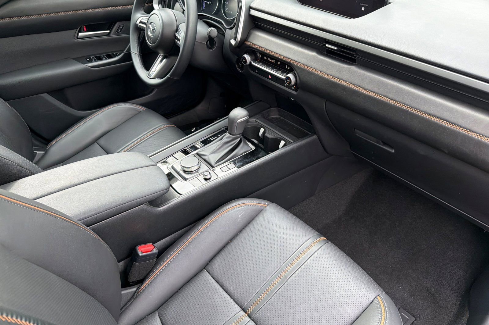 Certified 2025 MAZDA CX-50 AWD 2.5 Hybrid w/ Premium Pkg image 15