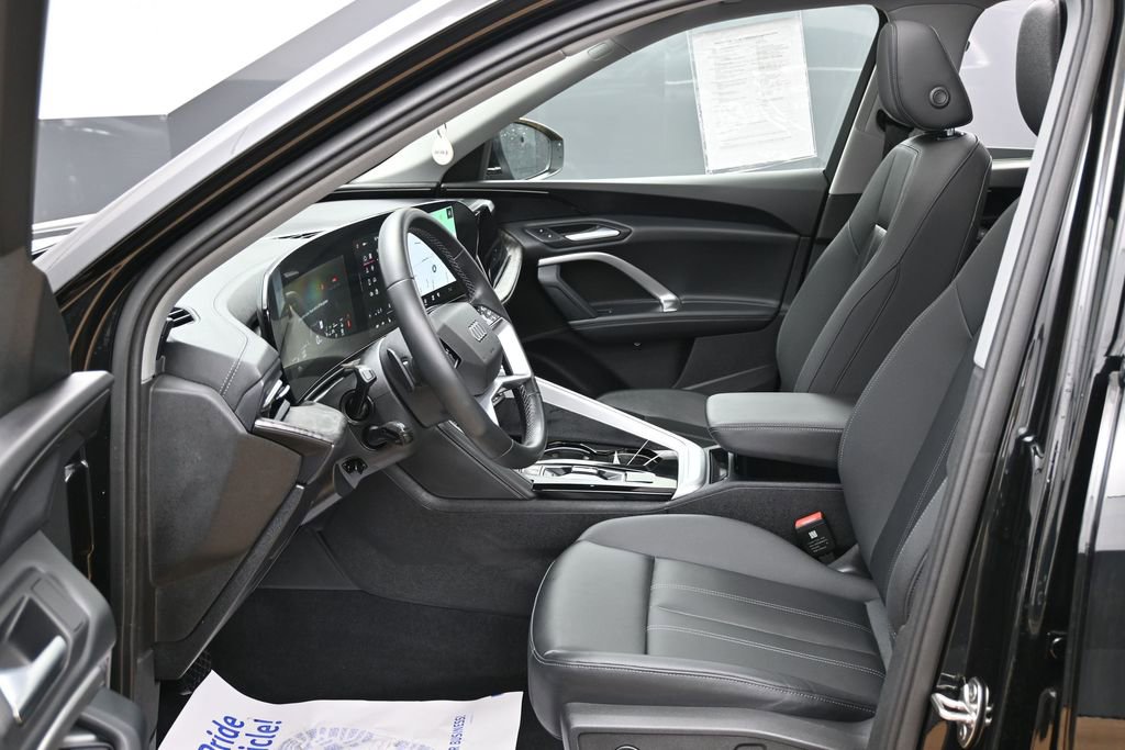 Used 2025 Audi Q5 Premium w/ Convenience Package AWD/4WD image 18