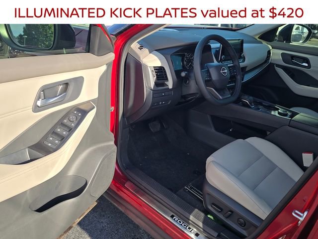 Certified 2026 Nissan Rogue SV AWD/4WD image 9