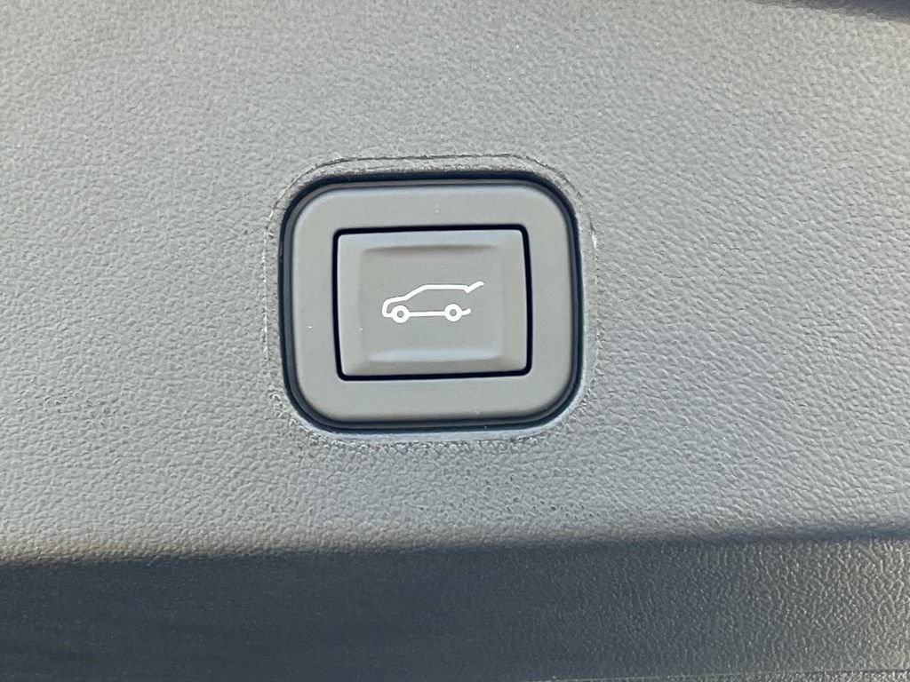 New 2026 Cadillac Lyriq Sport AWD/4WD image 13