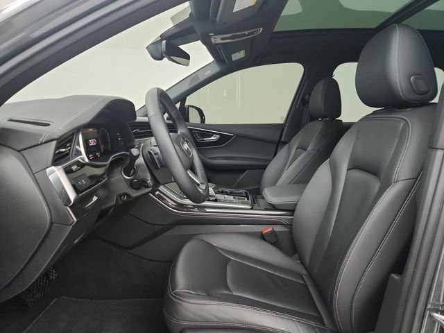 Used 2025 Audi Q7 3.0T Premium Plus AWD/4WD image 21