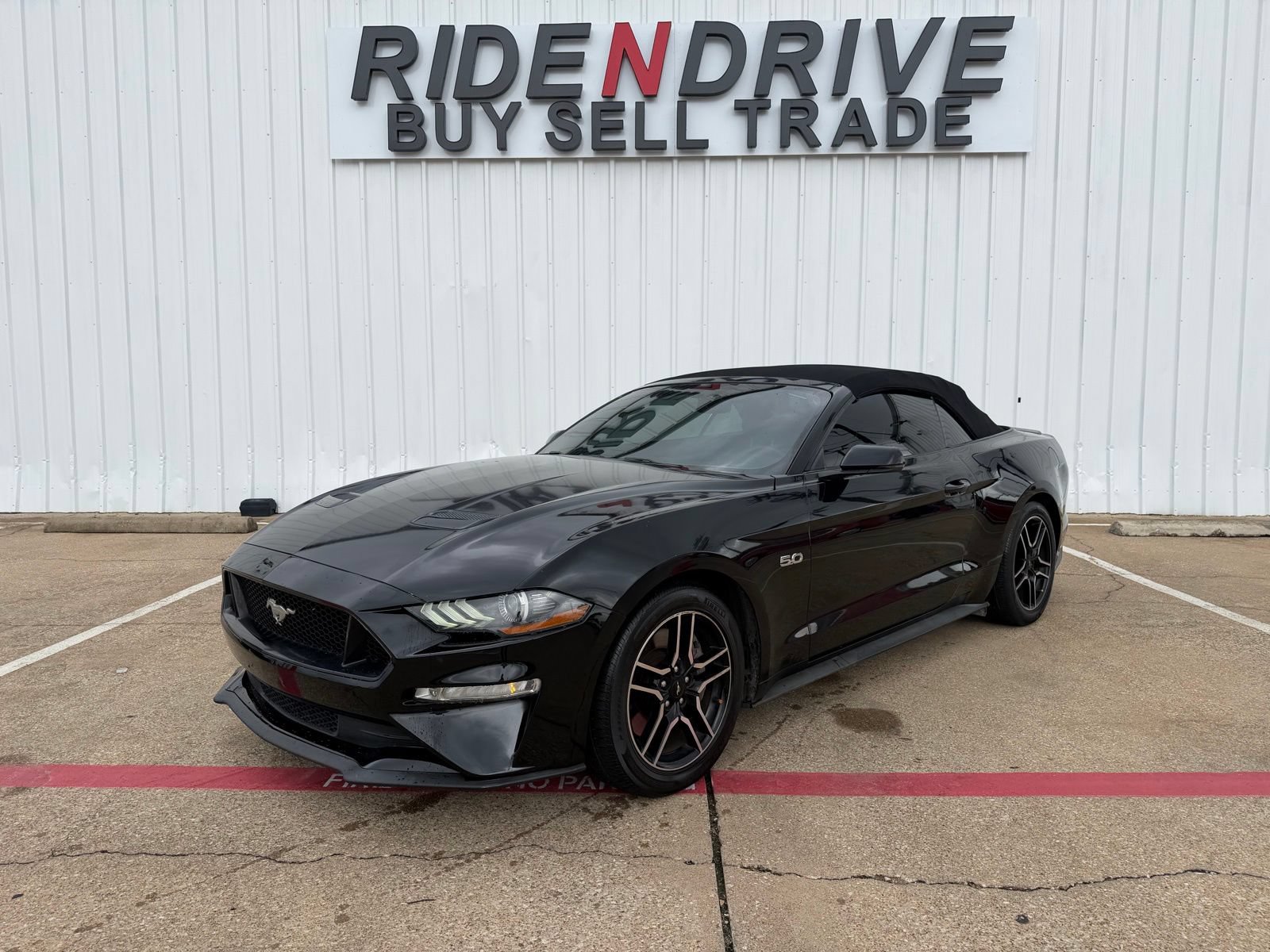 Used 2020 Ford Mustang GT Premium RWD image 1