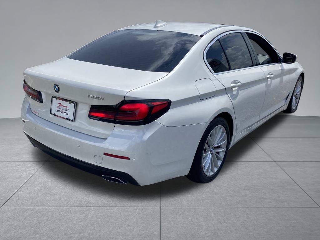 Used 2021 BMW 530i w/ Convenience Package RWD image 12