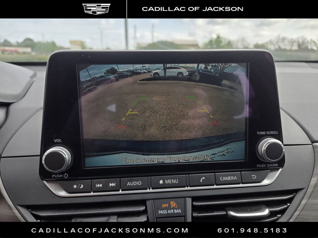 Used 2025 Nissan Altima 2.5 SV image 4