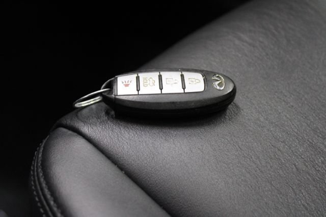 Used 2015 INFINITI Q50 w/ Moonroof Package RWD image 13