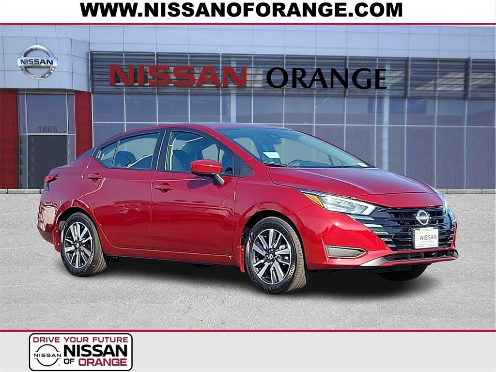 New 2025 Nissan Versa SV w/ Trunk Package