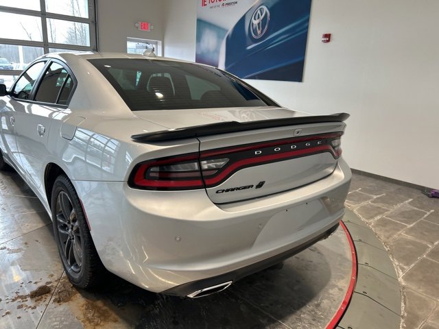 Used 2019 Dodge Charger SXT w/ Plus Group image 5
