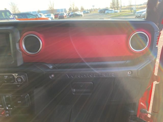 Certified 2022 Jeep Wrangler Rubicon w/ Cold Weather Group image 28