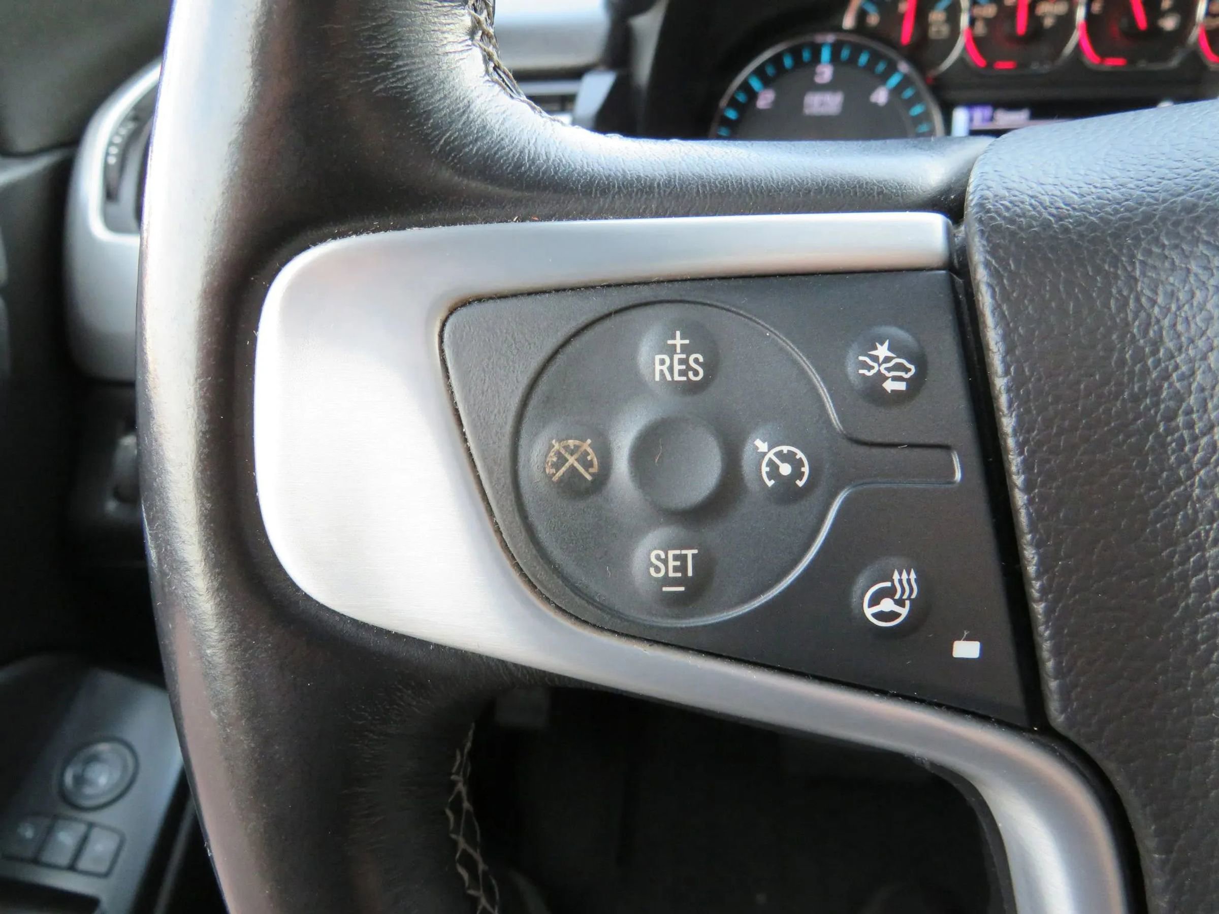 Used 2019 GMC Yukon XL SLT image 17