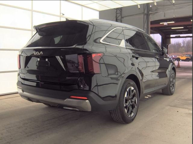 Certified 2024 Kia Sorento S image 2