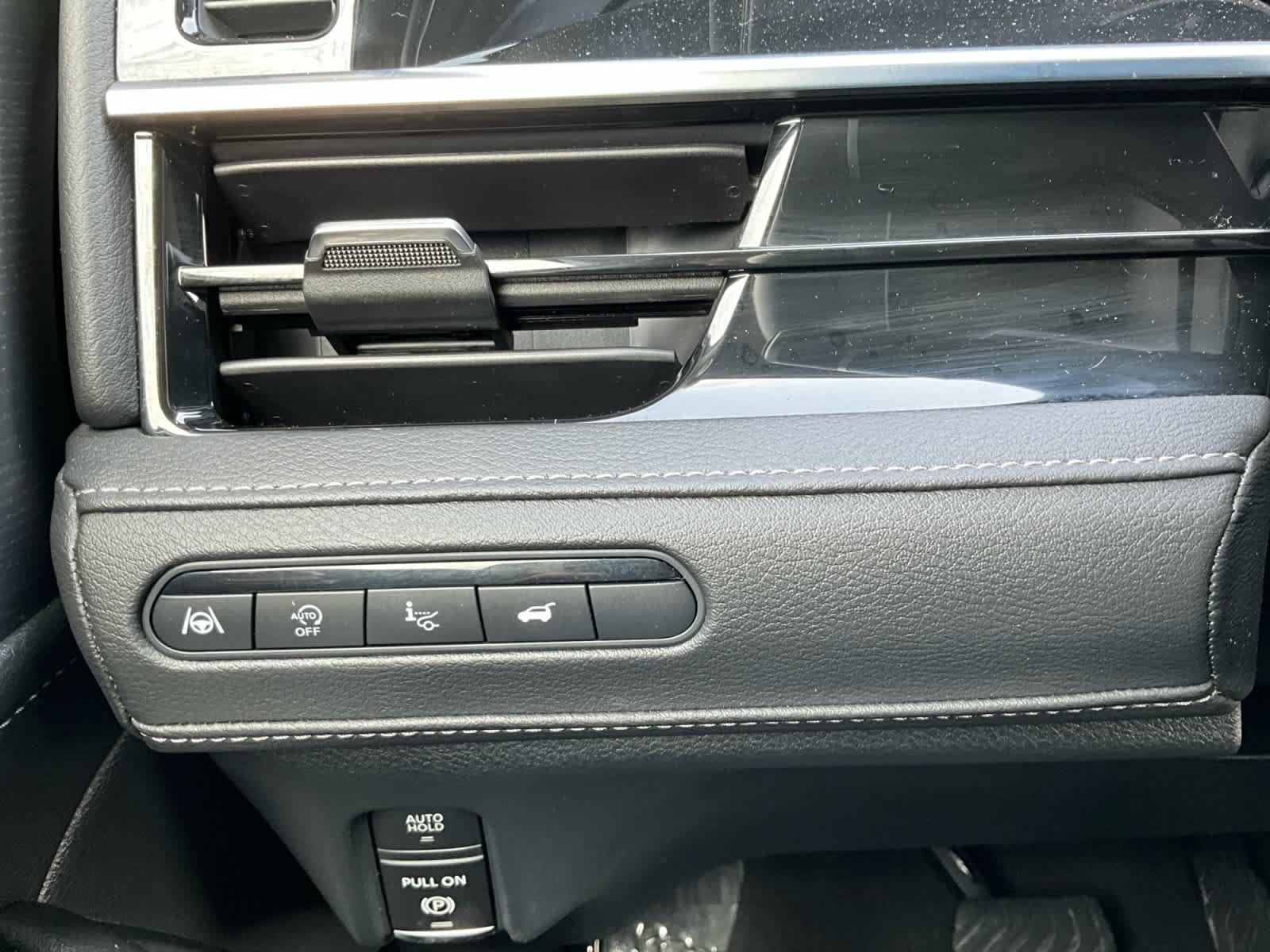 Used 2025 INFINITI QX80 Sensory w/ Exterior Package AWD/4WD image 34