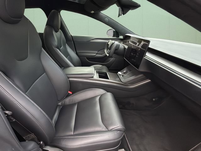 Used 2021 Tesla Model S Plaid image 40