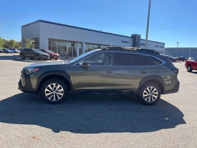 New 2025 Subaru Outback Premium image 4