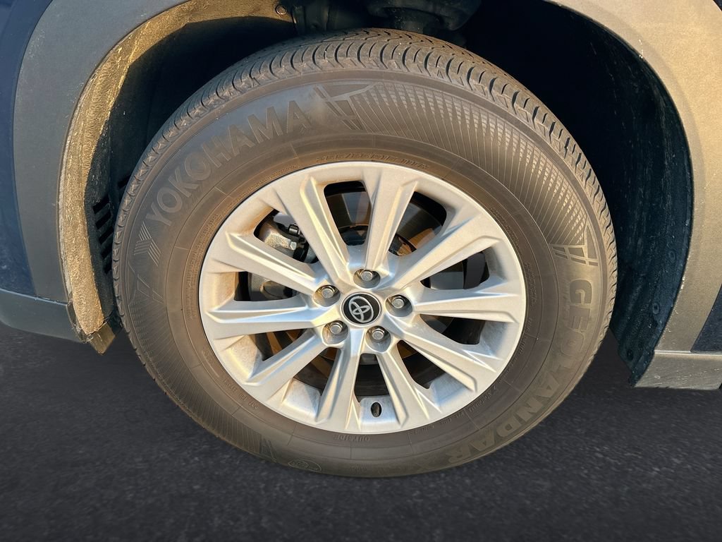 Used 2024 Toyota Grand Highlander AWD image 10