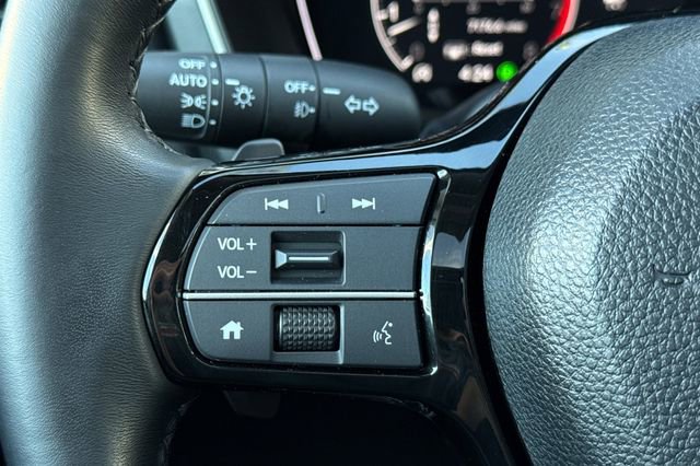 Certified 2023 Honda Pilot Touring image 31