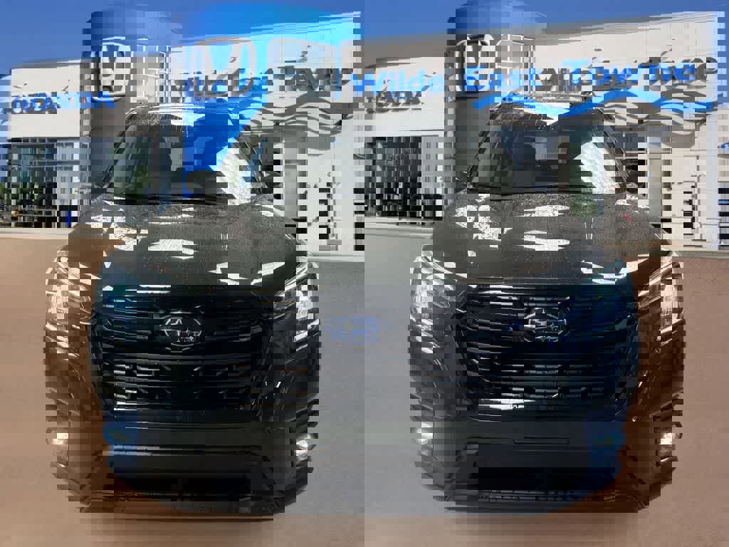 Used 2024 Subaru Forester Limited image 3