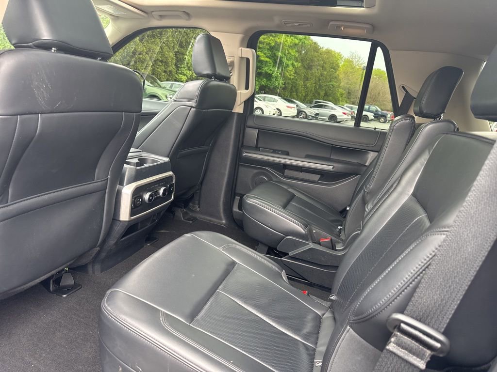 Used 2023 Ford Expedition XLT AWD/4WD image 11