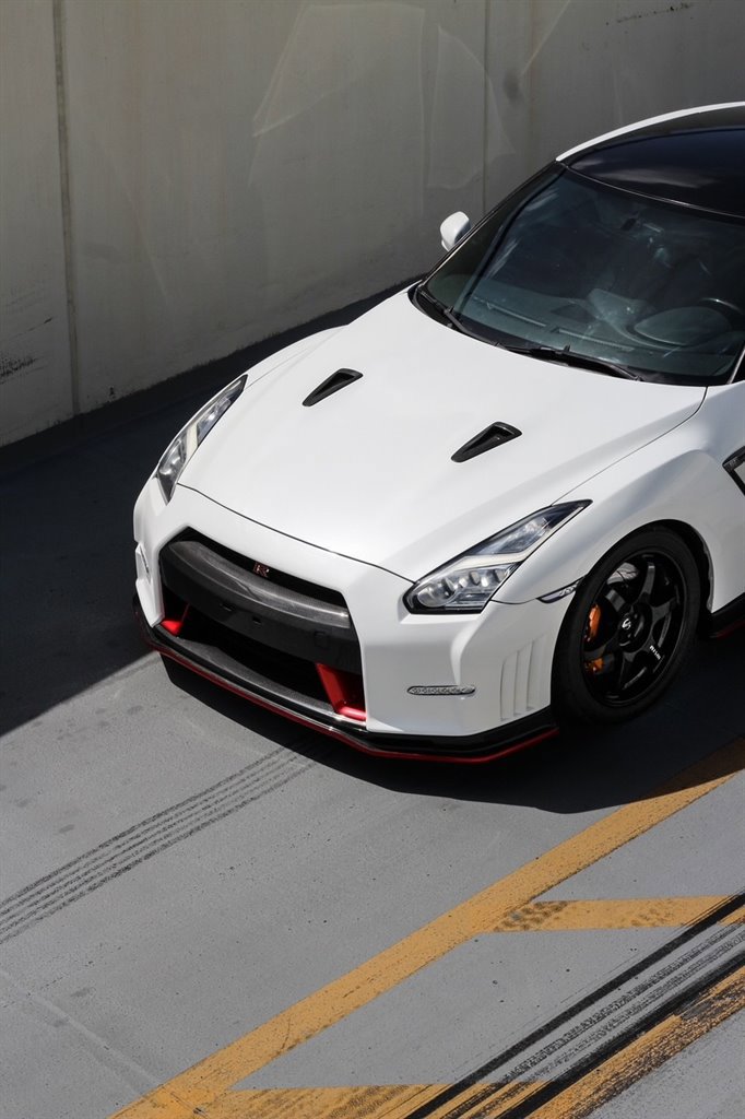 Used 2013 Nissan GT-R Premium AWD/4WD image 10