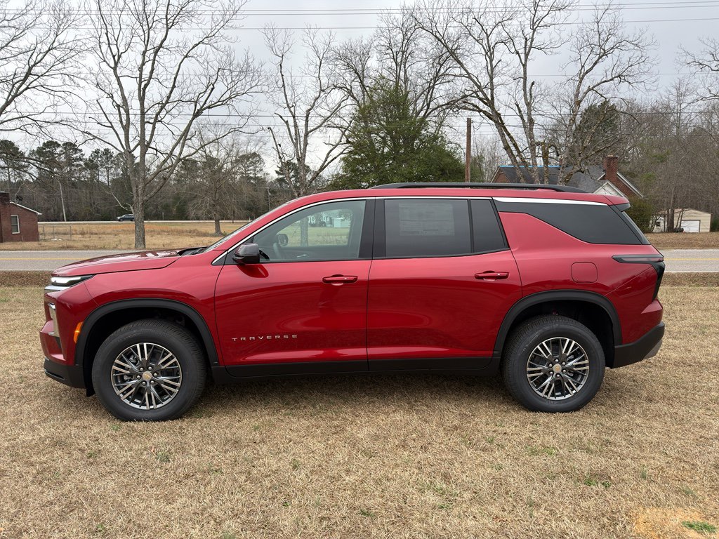 New 2026 Chevrolet Traverse LT image 2