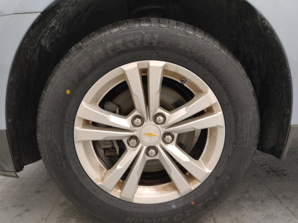 Used 2015 Chevrolet Equinox LS image 31