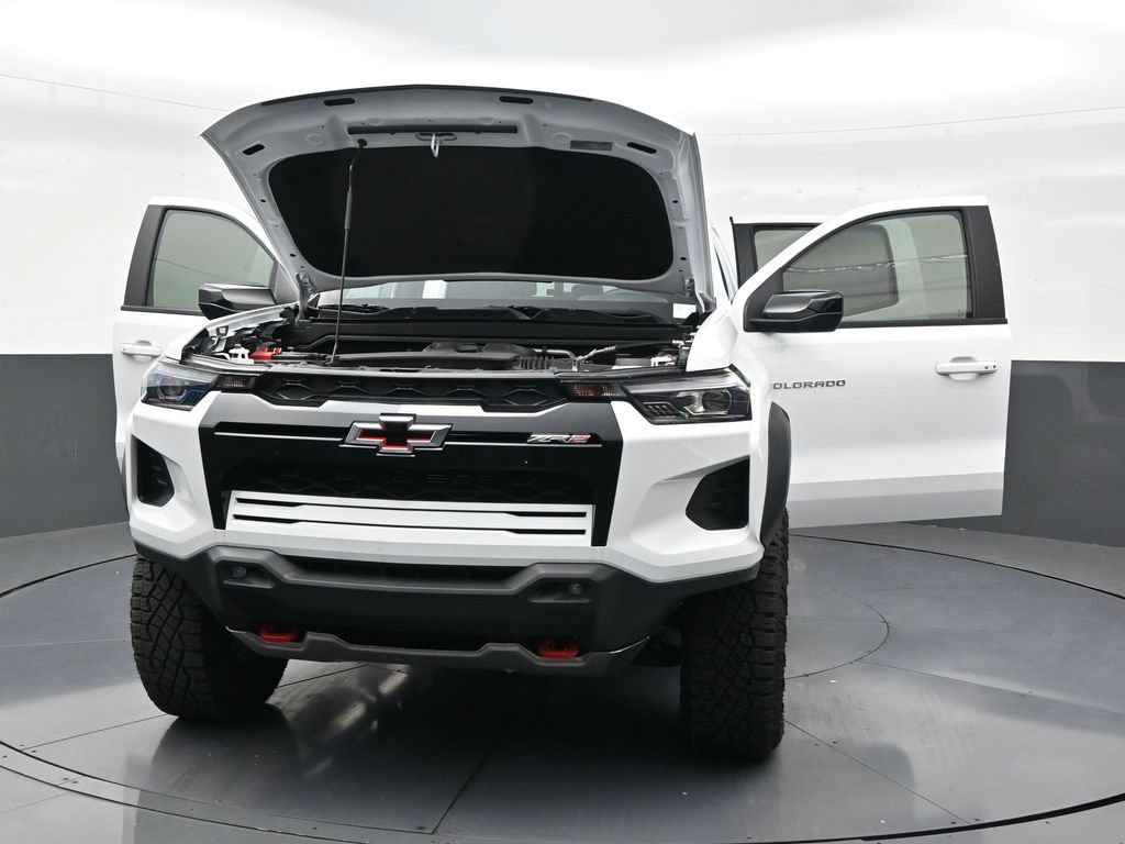 Used 2025 Chevrolet Colorado ZR2 AWD/4WD image 33