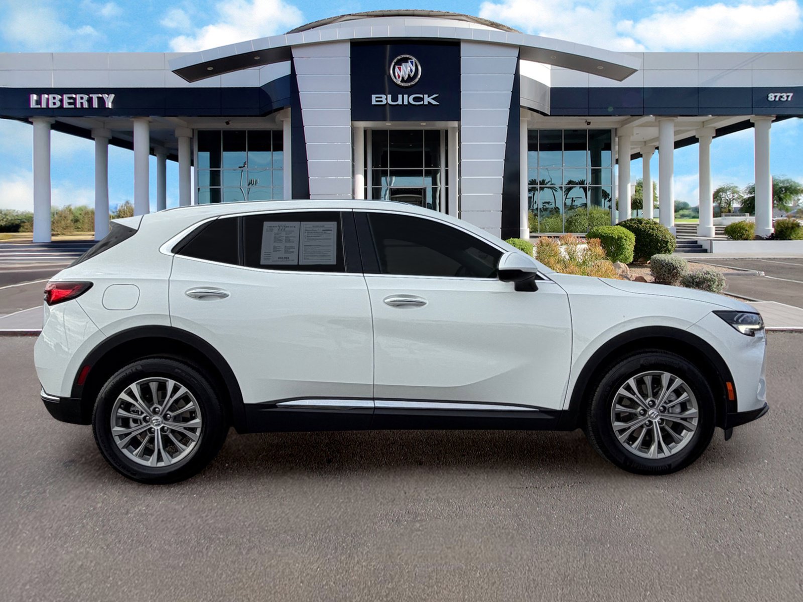 Used 2022 Buick Envision Preferred FWD image 3