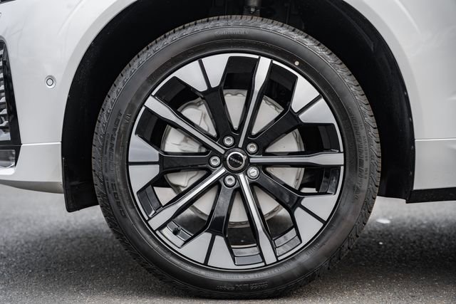 New 2026 Volvo XC60 B5 Plus w/ Protection Package Premier image 18