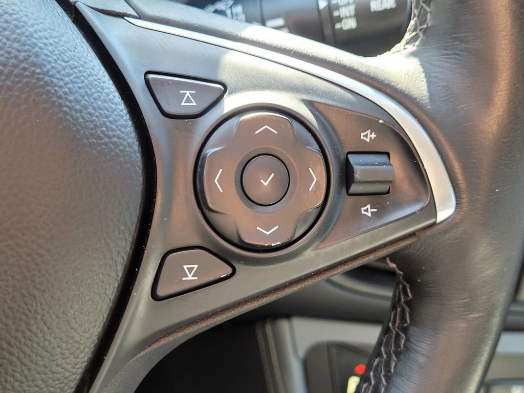 Used 2020 Buick Envision Essence image 30