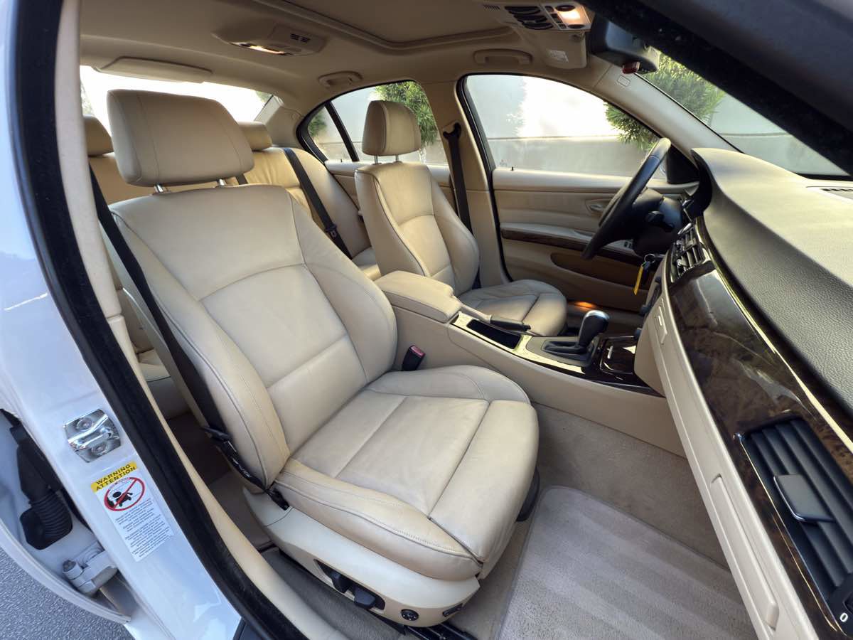 Used 2006 BMW 330i Sedan image 53