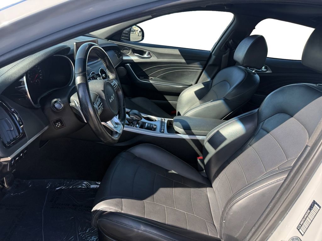 Used 2023 Kia Stinger GT2 image 10