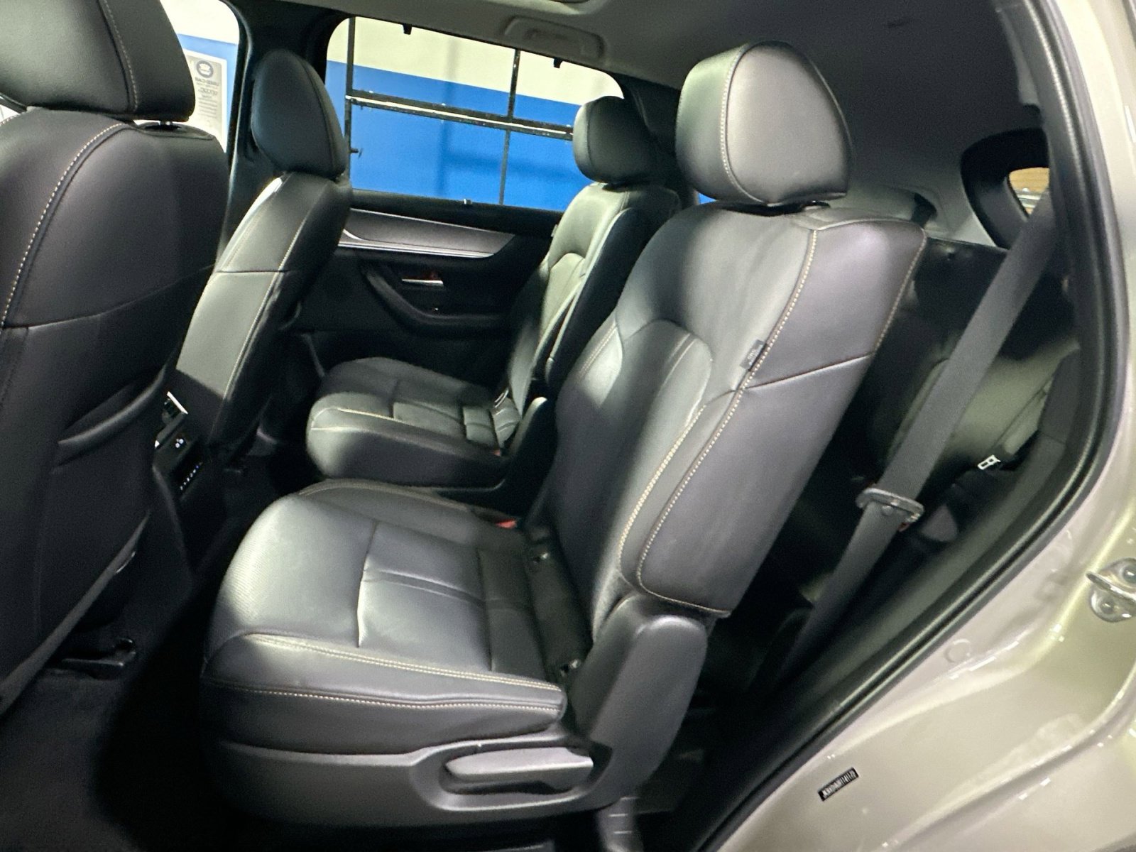 Used 2024 MAZDA CX-90 Plug-In Hybrid w/ Premium Pkg image 32