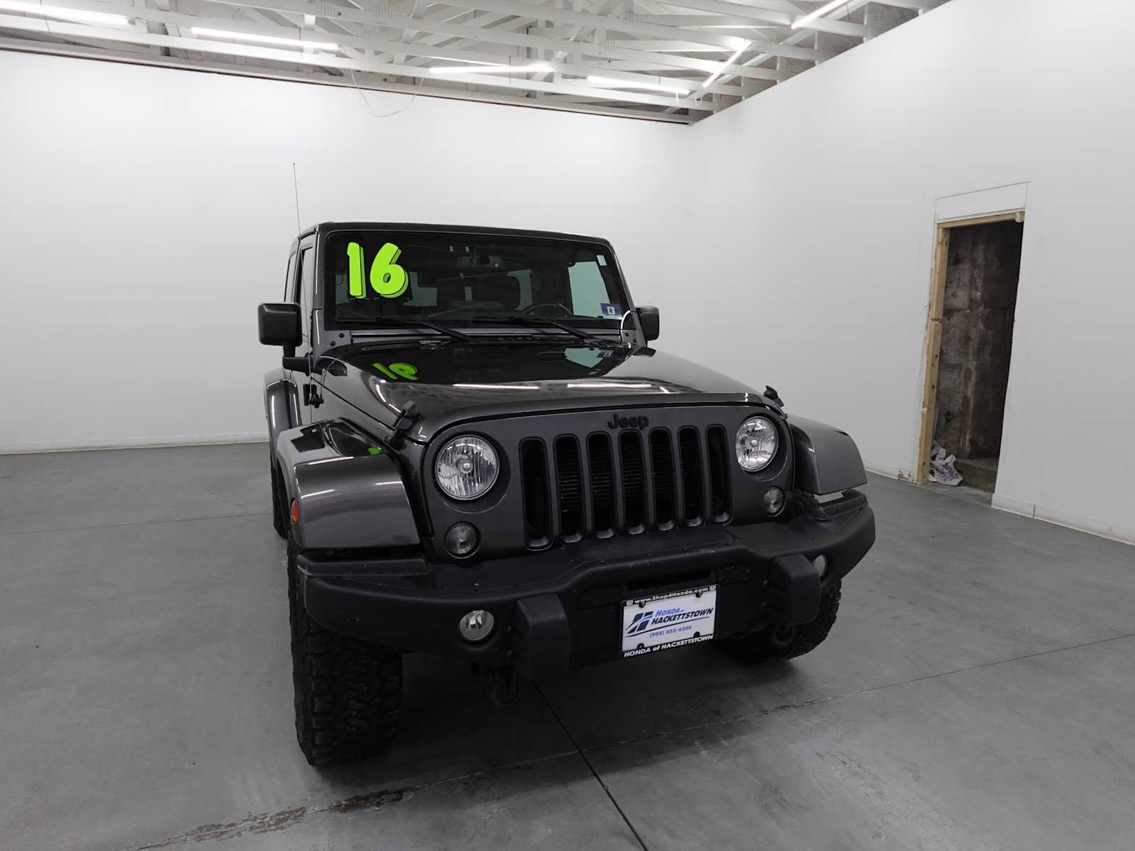 Used 2016 Jeep Wrangler Backcountry image 3