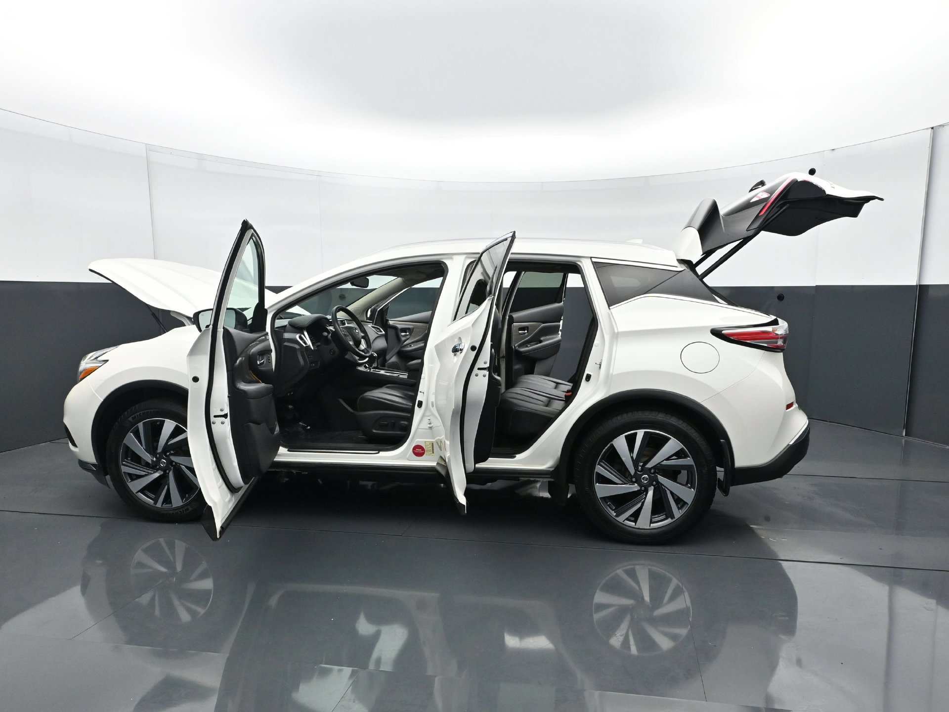 Used 2018 Nissan Murano Platinum w/ Cargo Package AWD/4WD image 33